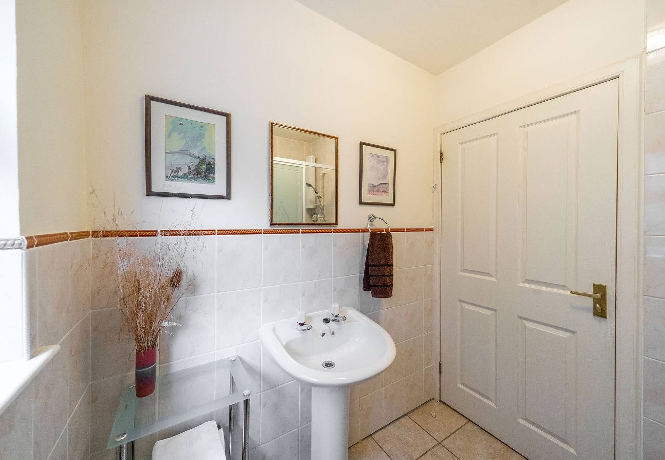 House in Comrie - Earnside Cottage