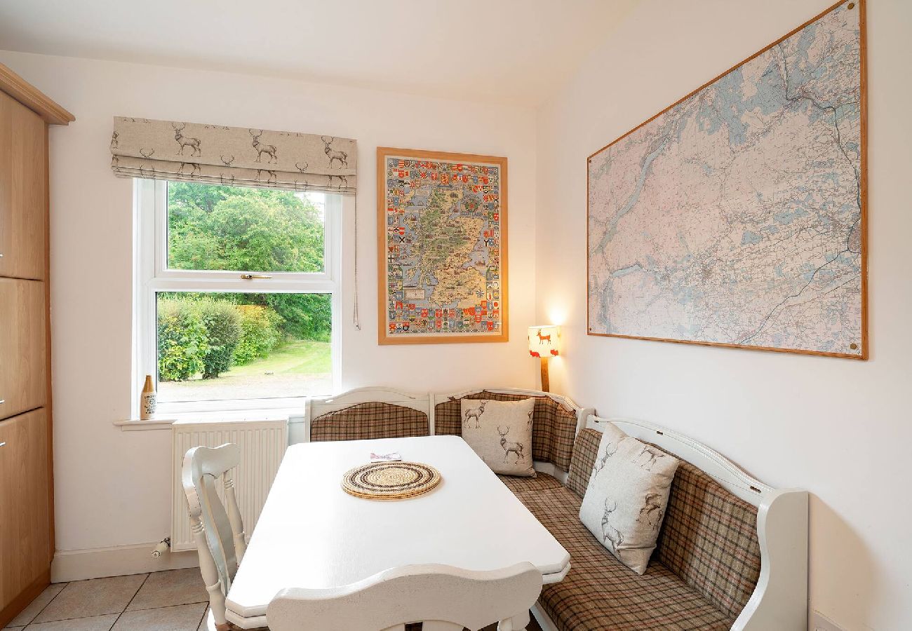 House in Comrie - Earnside Cottage