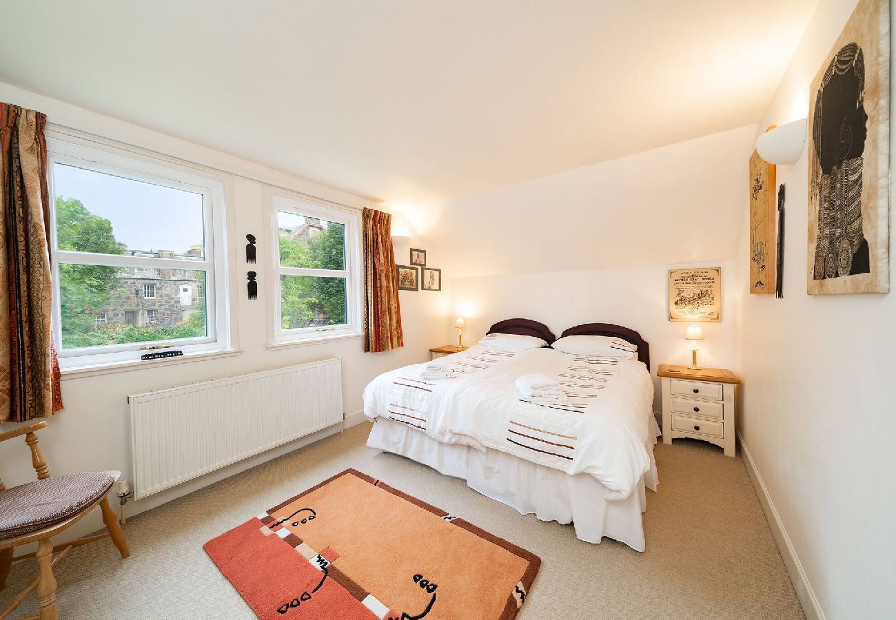 House in Comrie - Earnside Cottage