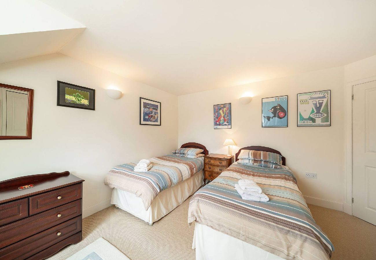 House in Comrie - Earnside Cottage