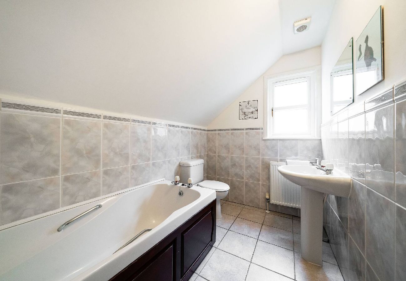 House in Comrie - Earnside Cottage