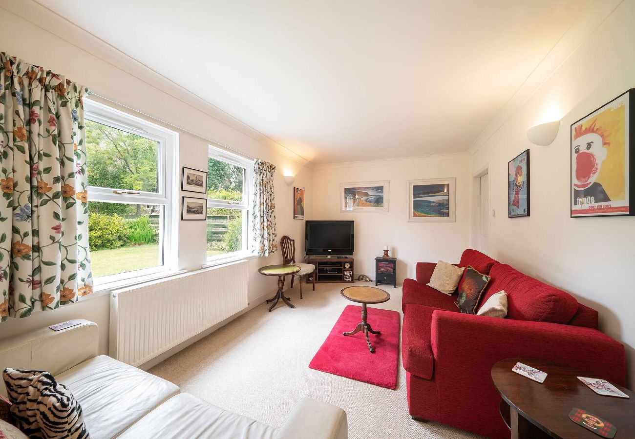 House in Comrie - Earnside Cottage