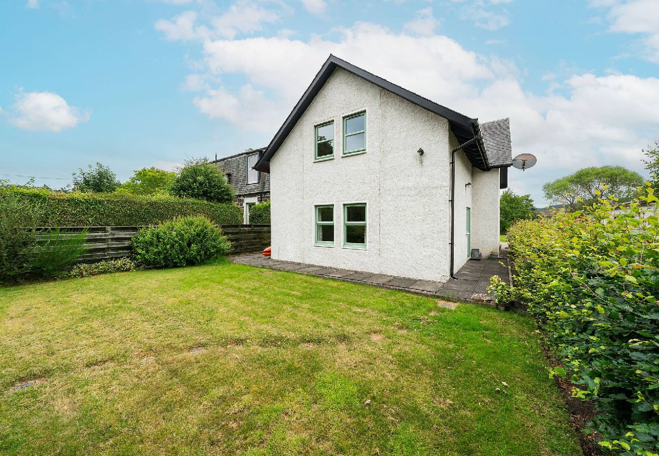 House in Comrie - Earnside Cottage