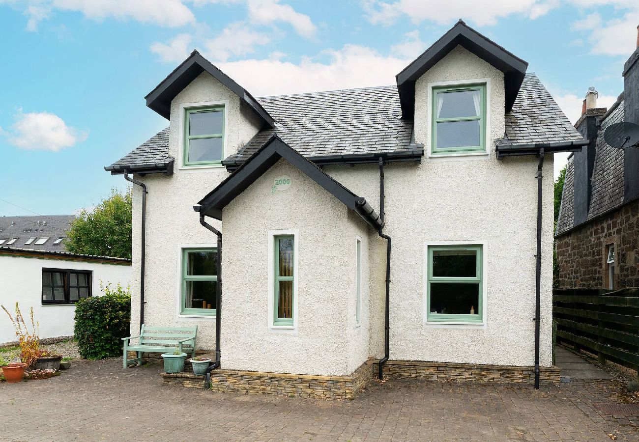 House in Comrie - Earnside Cottage