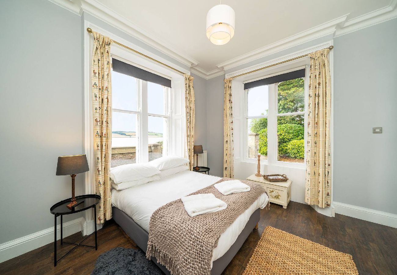 House in Broughty Ferry - The Gate Lodge
