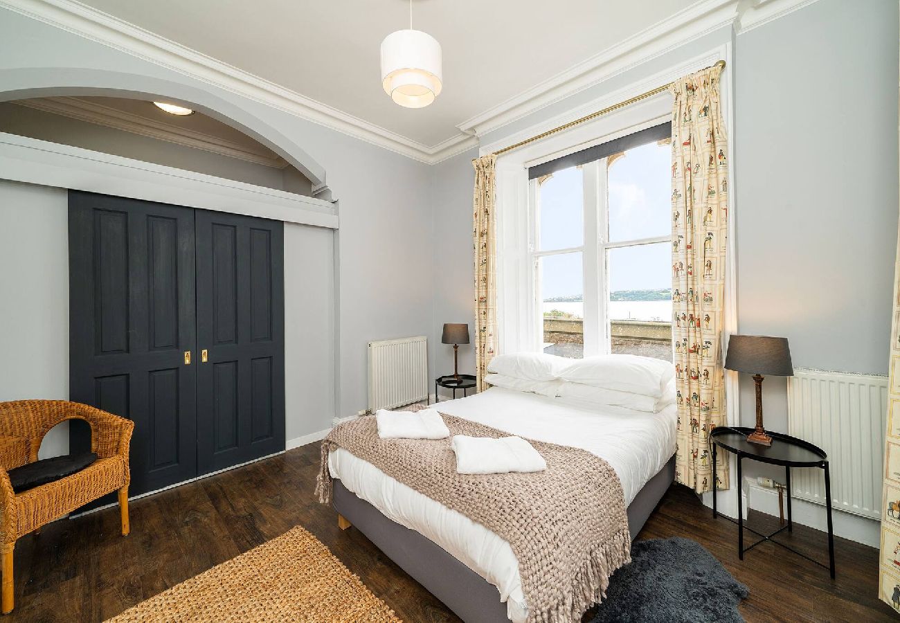 House in Broughty Ferry - The Gate Lodge