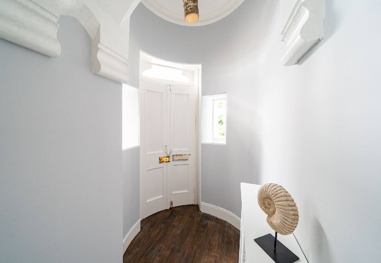 House in Broughty Ferry - The Gate Lodge