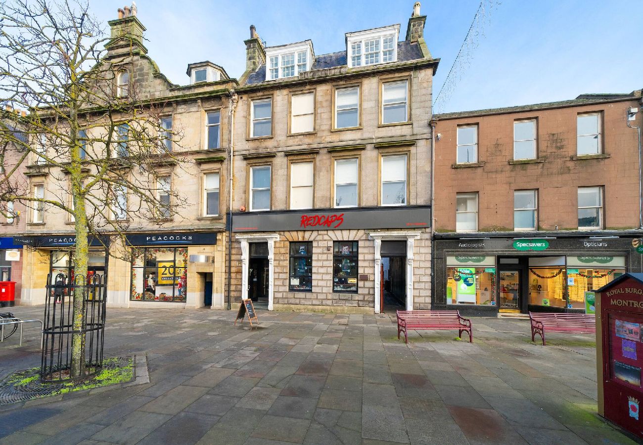 Apartment in Montrose - Lochside, Apartment B