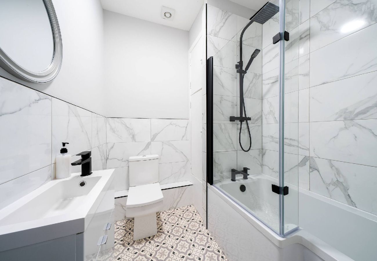 Apartment in Montrose - Lochside, Apartment B