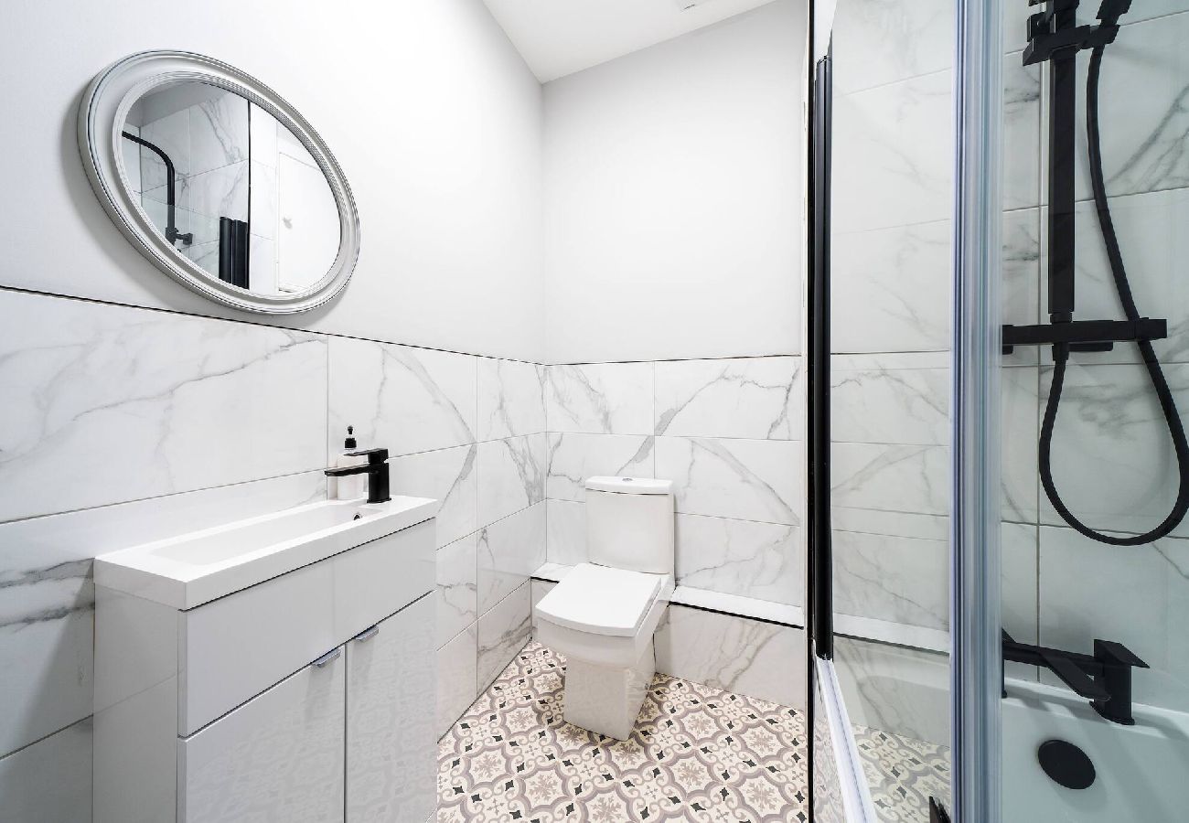 Apartment in Montrose - Lochside, Apartment B
