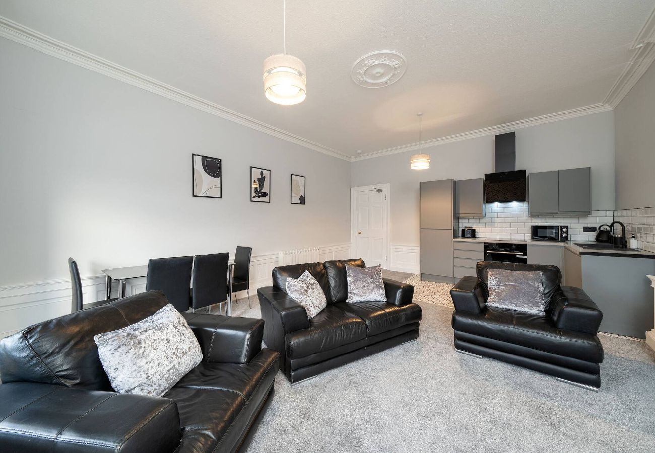 Apartment in Montrose - Lochside Apt C