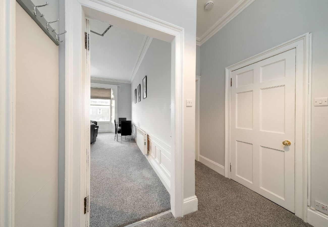 Apartment in Montrose - Lochside Apt C