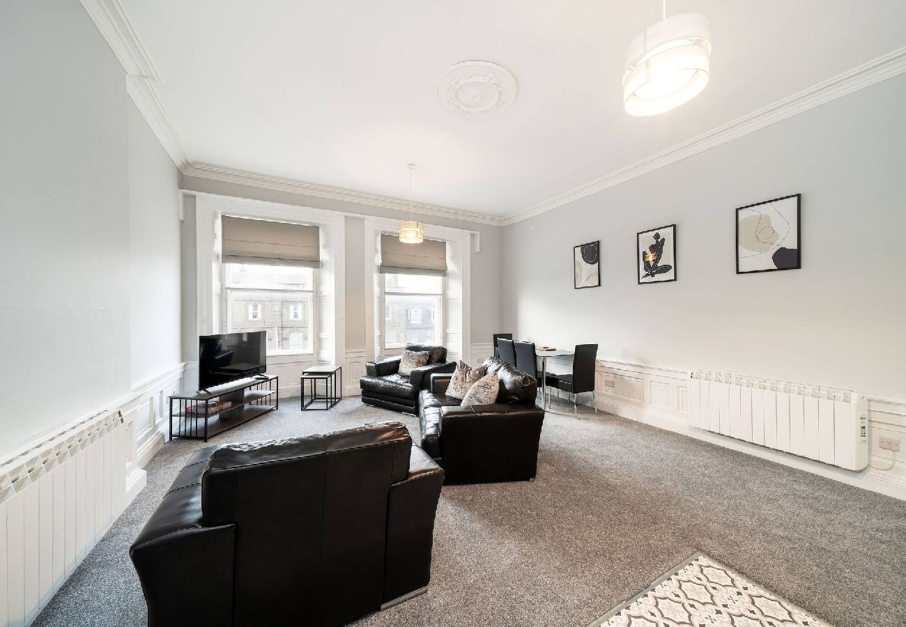 Apartment in Montrose - Lochside Apt C