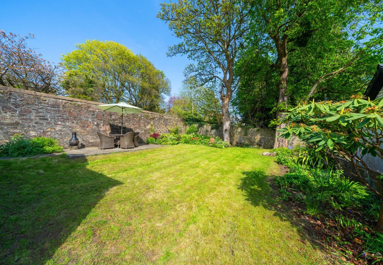 House in Dundee - Binrock Lodge