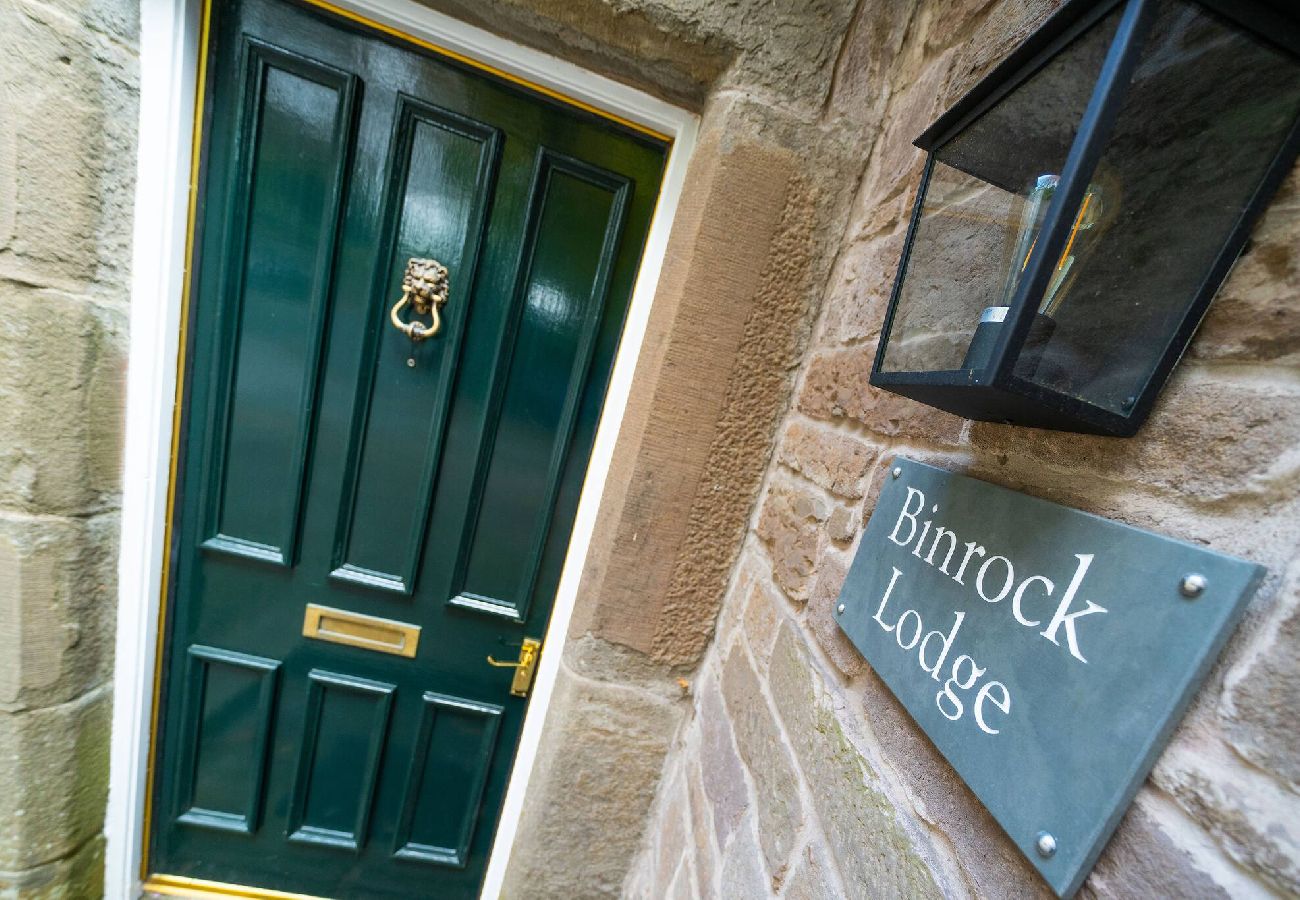 House in Dundee - Binrock Lodge