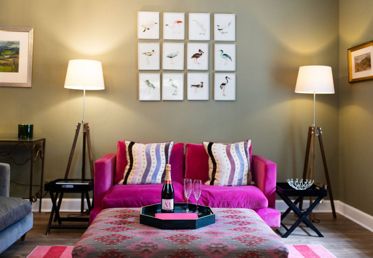 House in Dundee - Binrock Lodge