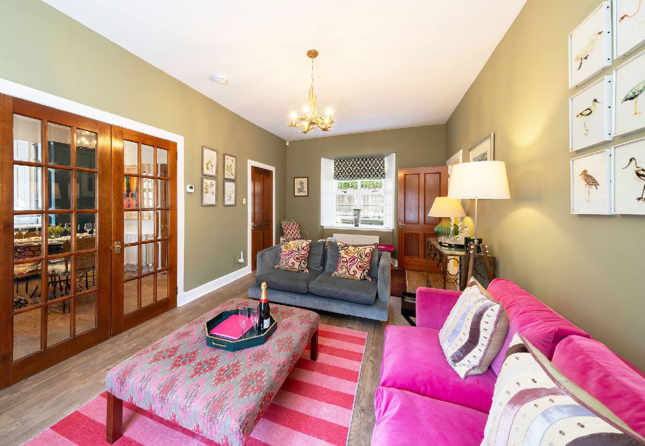 House in Dundee - Binrock Lodge