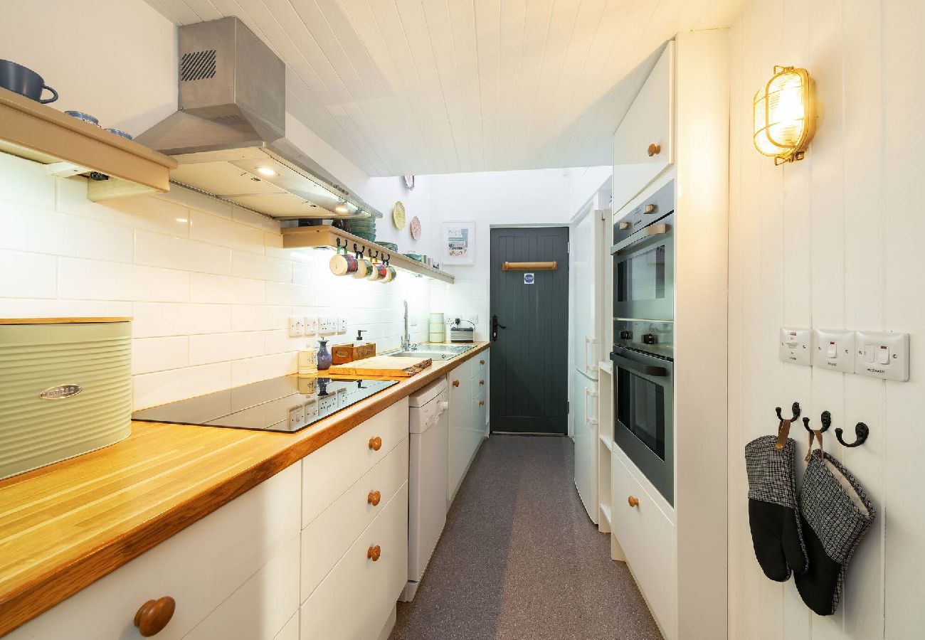 House in Broughty Ferry - Barometer Cottage