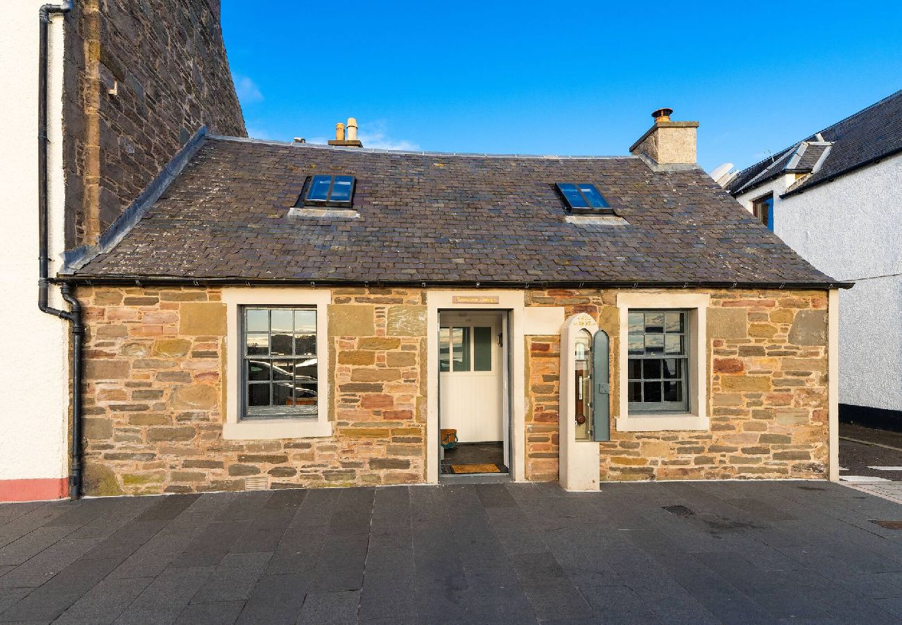 House in Broughty Ferry - Barometer Cottage