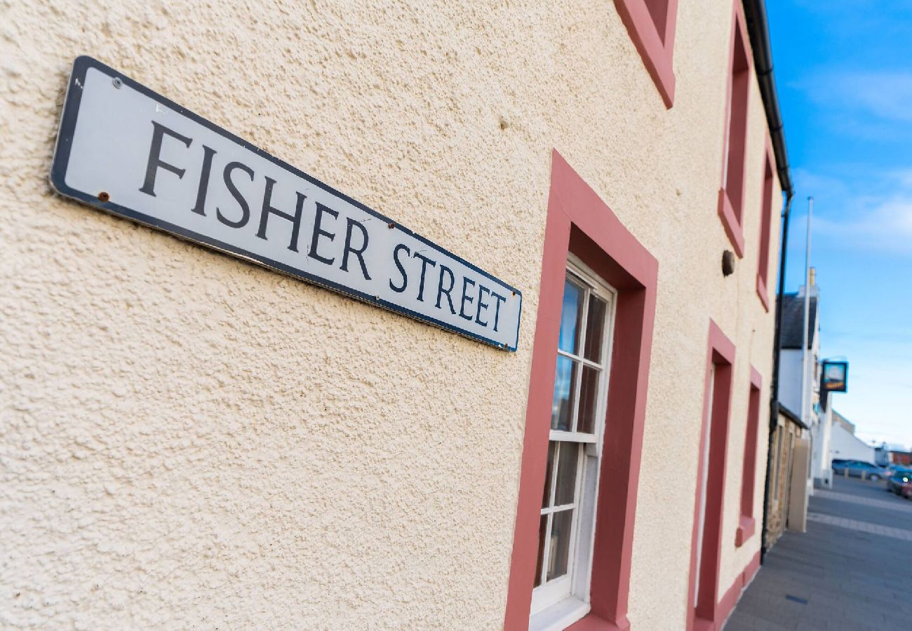 House in Broughty Ferry - Barometer Cottage