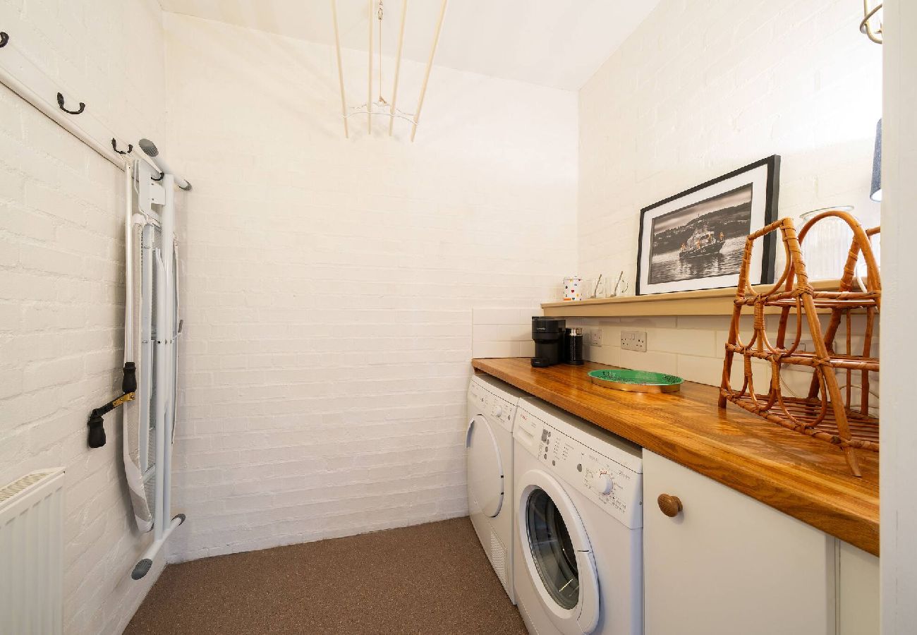House in Broughty Ferry - Barometer Cottage