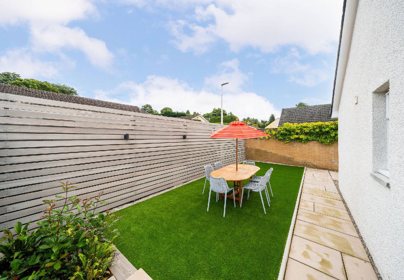 House in Dundee - Newhall Gardens