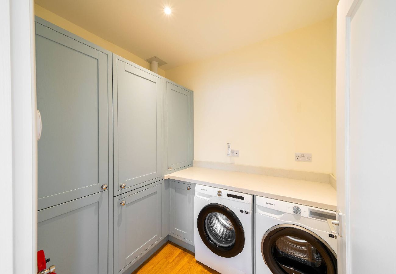 House in Dundee - Newhall Gardens
