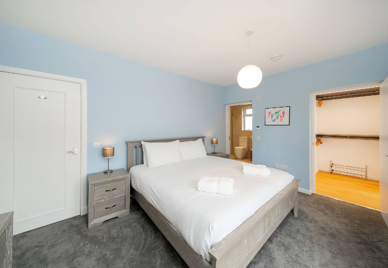 House in Dundee - Newhall Gardens