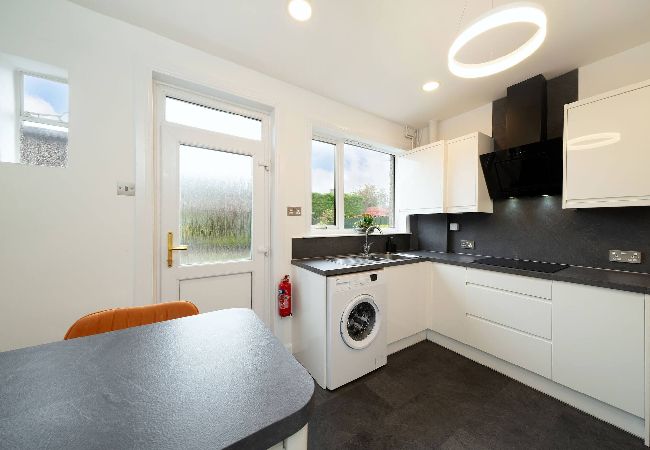 House in Broughty Ferry - Taigh Tatha - Spacious & Stylish 3 Bed House in Broughty Ferry - Taigh Tatha - Spacious & Stylish 3 Bed