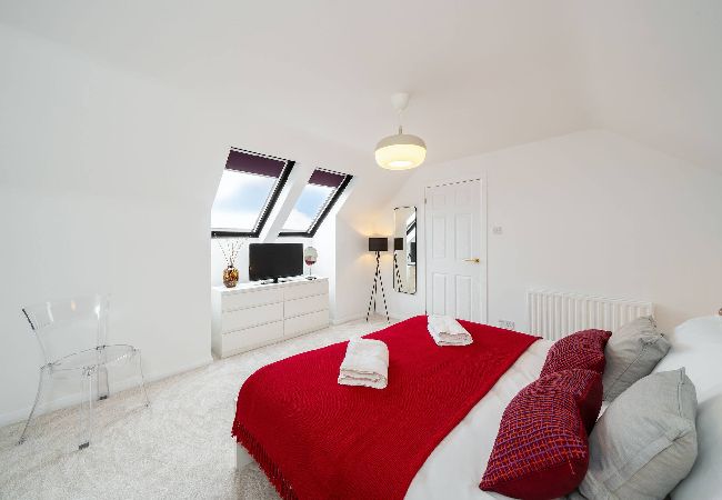House in Broughty Ferry - Taigh Tatha - Spacious & Stylish 3 Bed House in Broughty Ferry - Taigh Tatha - Spacious & Stylish 3 Bed