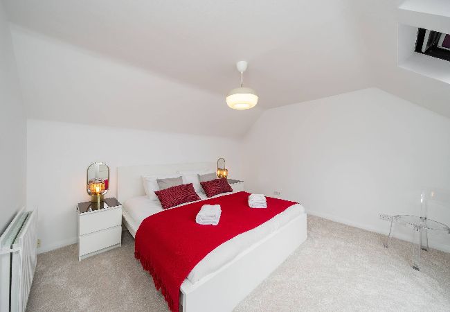 House in Broughty Ferry - Taigh Tatha - Spacious & Stylish 3 Bed House in Broughty Ferry - Taigh Tatha - Spacious & Stylish 3 Bed