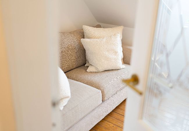 House in Broughty Ferry - Taigh Tatha - Spacious & Stylish 3 Bed House in Broughty Ferry - Taigh Tatha - Spacious & Stylish 3 Bed