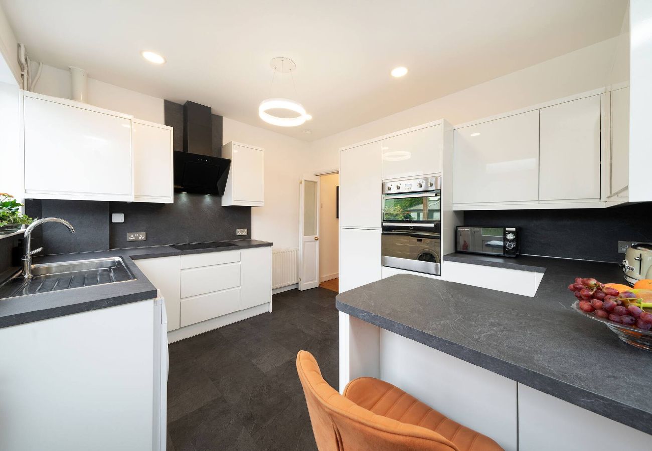 House in Broughty Ferry - Taigh Tatha