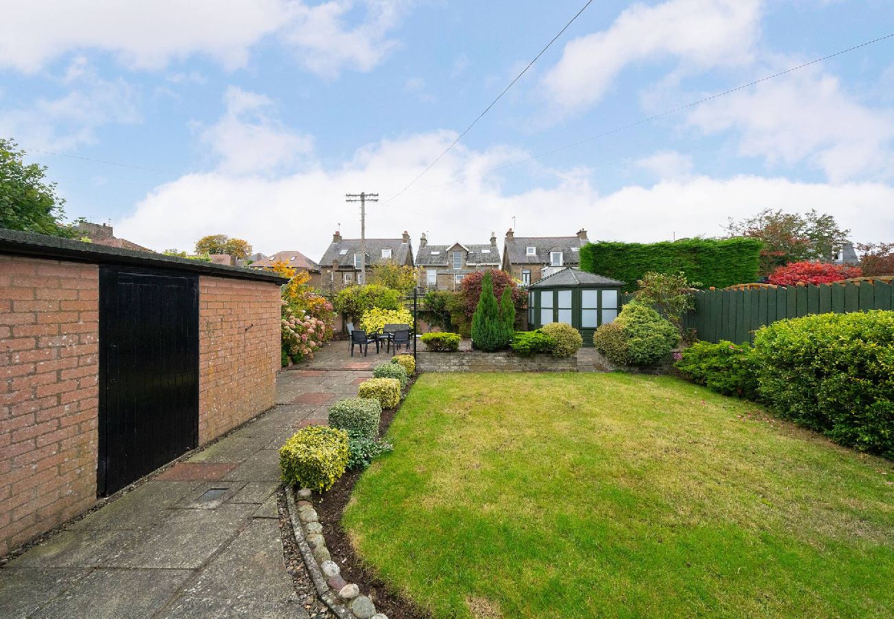 House in Broughty Ferry - Taigh Tatha