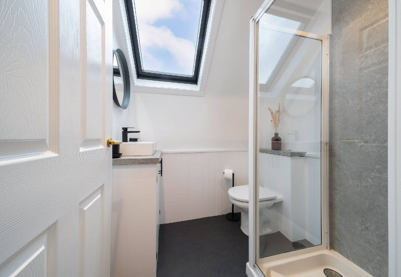 House in Broughty Ferry - Taigh Tatha