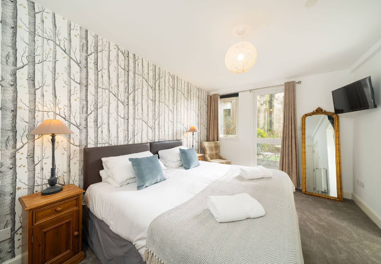 Apartment in Dundee - Taypark Garden View Apartment