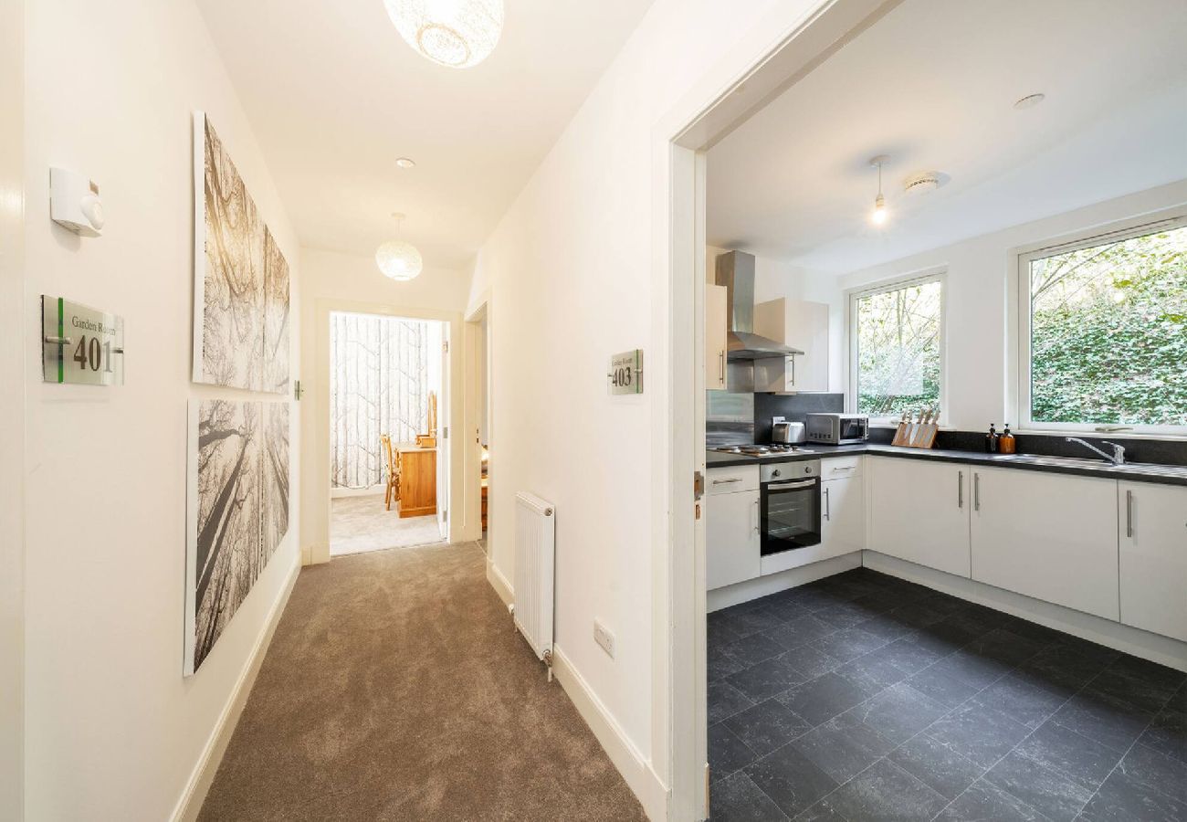 Apartment in Dundee - Taypark Garden View Apartment