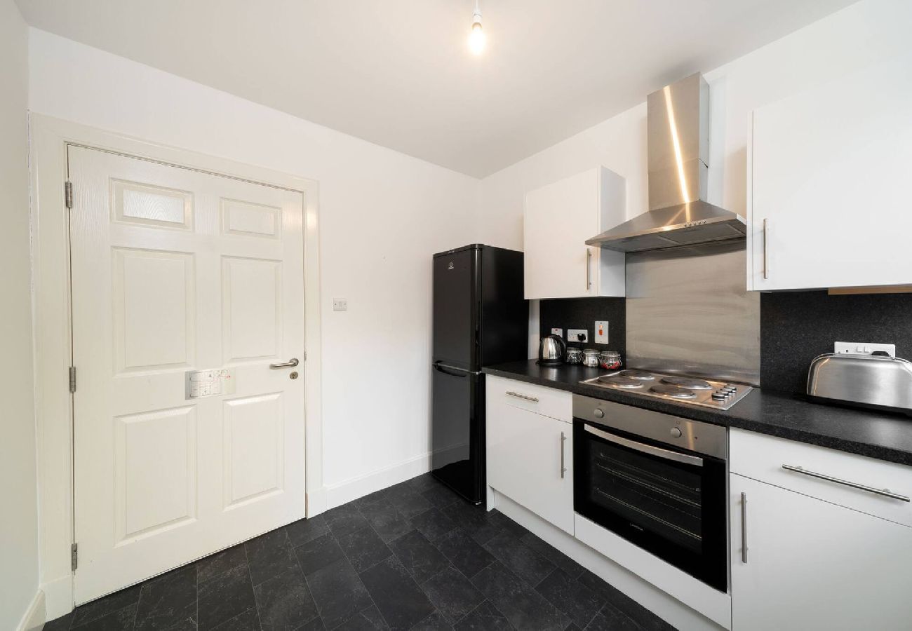 Apartment in Dundee - Taypark Garden View Apartment