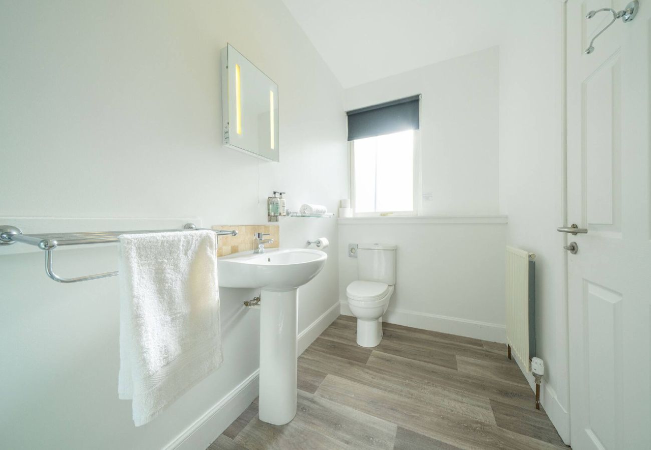 Apartment in Dundee - Taypark Garden View Apartment
