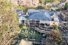 Villa in Dundee - The Stables - Stylish conversion in Dundee West En