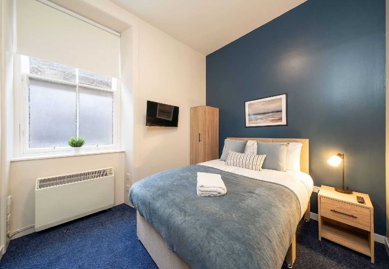 Apartment in Montrose - Clova @ Benmore Apts