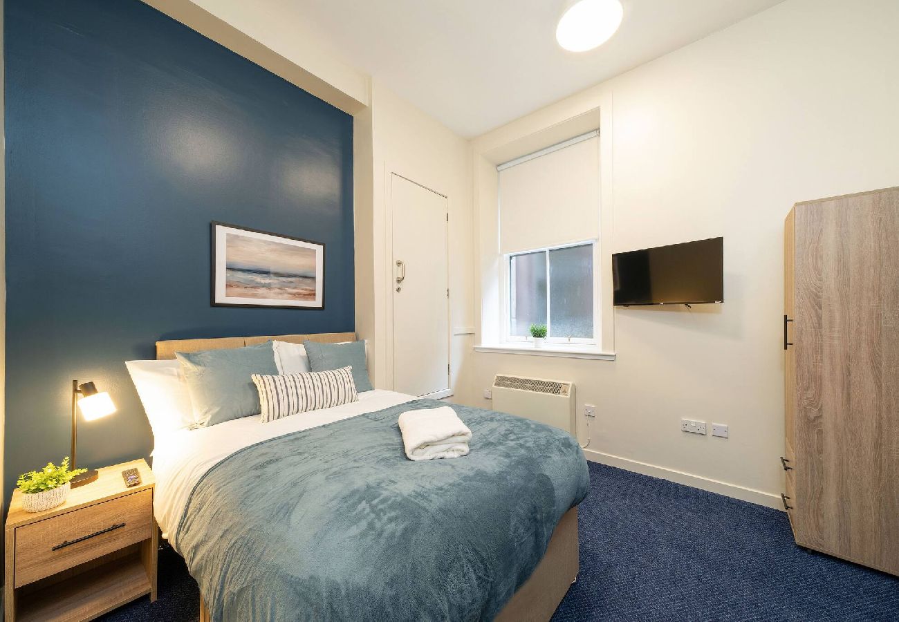 Apartment in Montrose - Clova @ Benmore Apts