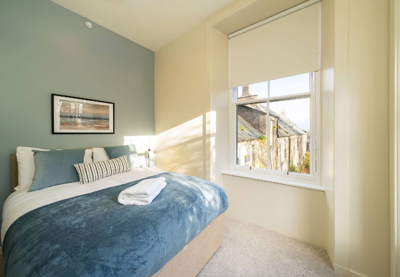 Apartment in Montrose - Isla @ Benmore Apts