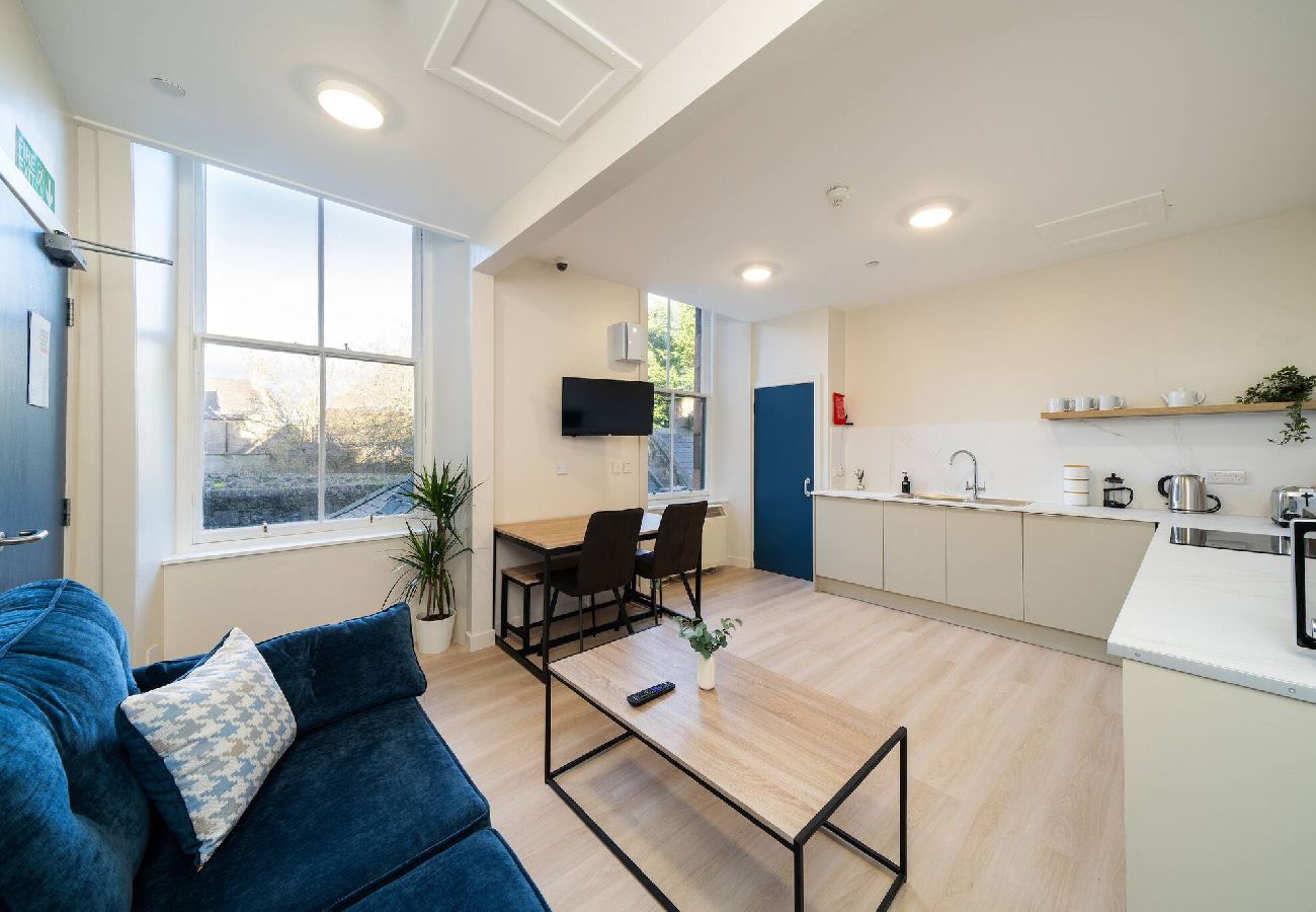 Apartment in Montrose - Isla @ Benmore Apts