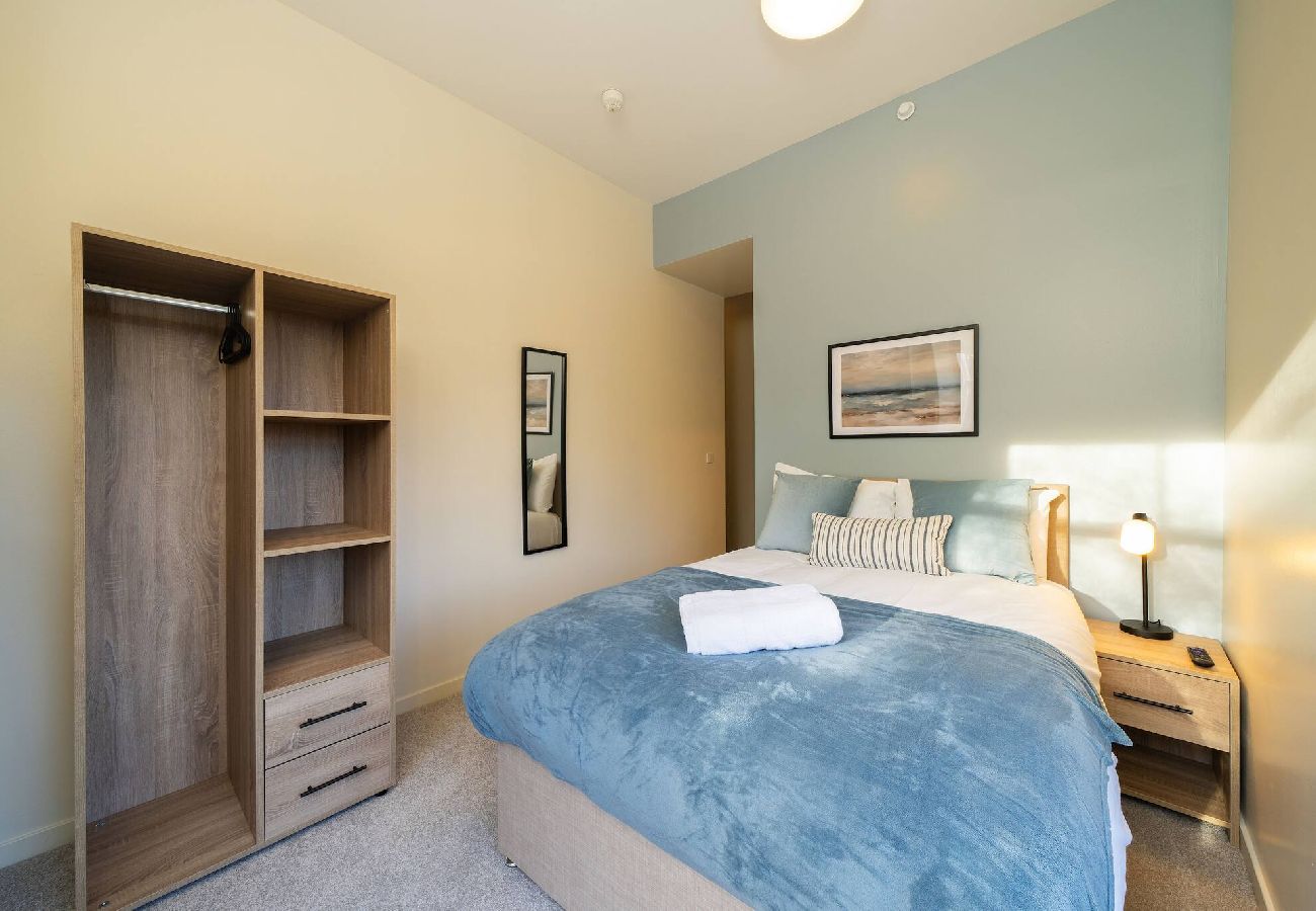 Apartment in Montrose - Isla @ Benmore Apts
