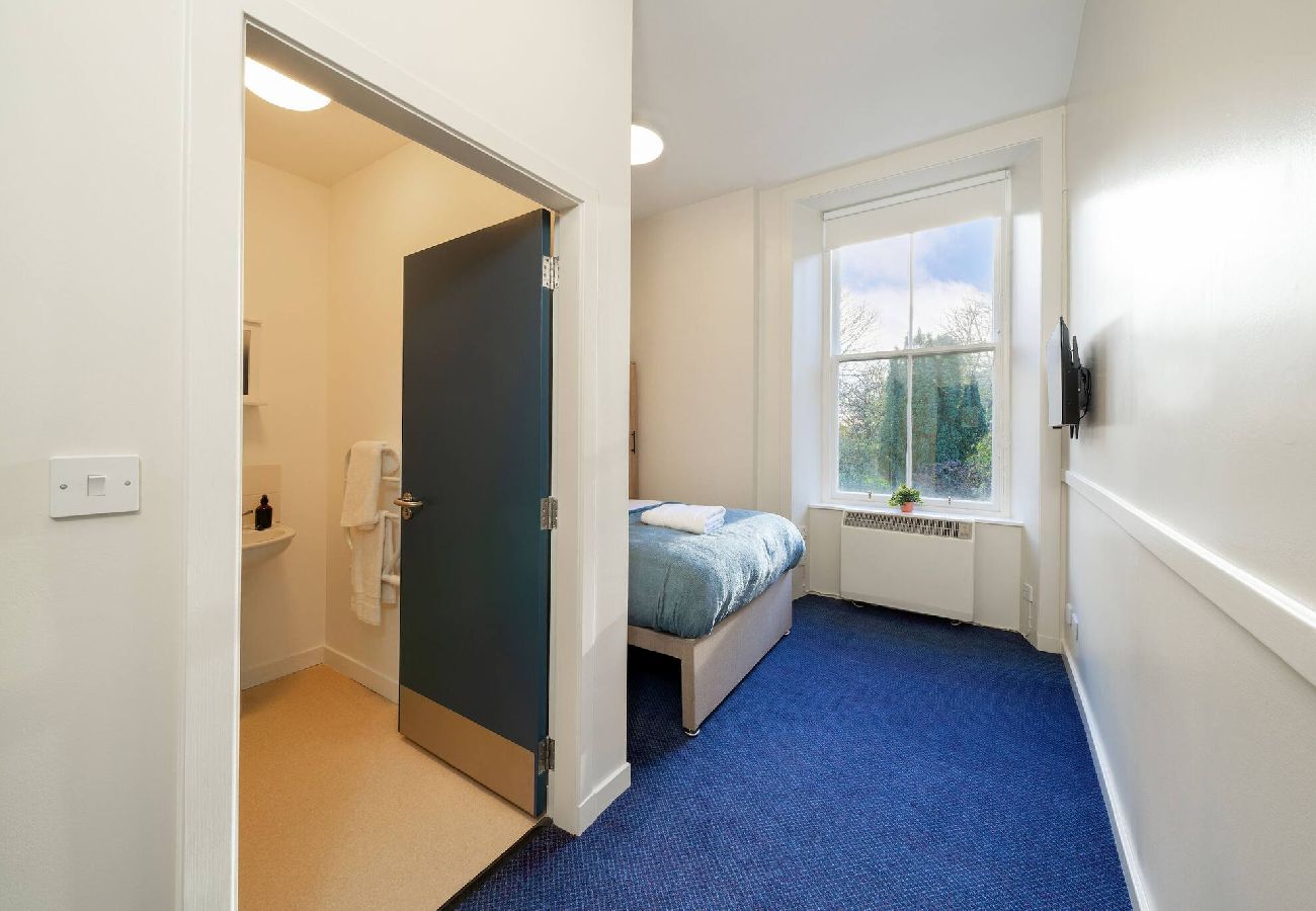 Apartment in Montrose - Isla @ Benmore Apts