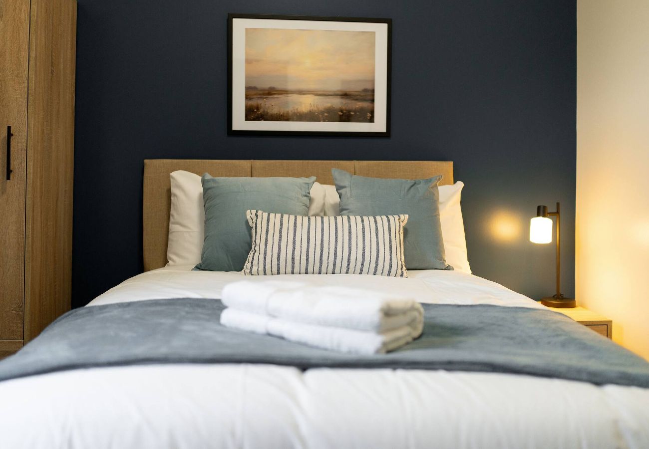 Apartment in Montrose - Esk @ Benmore Apts