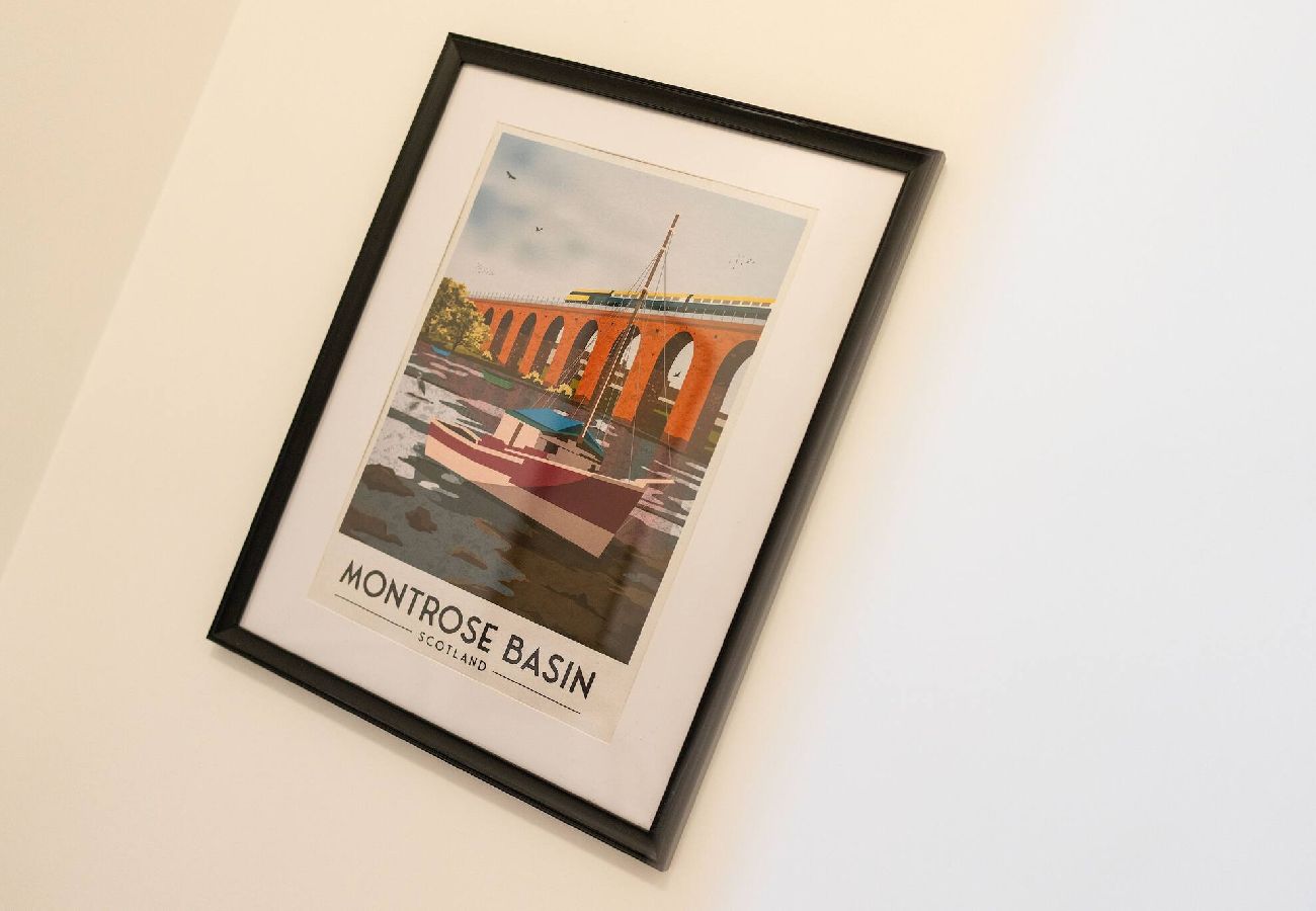 Apartment in Montrose - Esk @ Benmore Apts