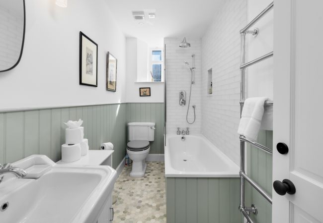 Apartment in St Andrews - Stay on the 18th - Luxurious St Andrews Apartment Apartment in St Andrews - Stay on the 18th - Luxurious St Andrews Apartment